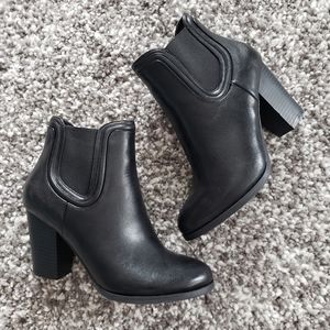 🆕️ Call It Spring Black Block Heel Chelsea Boot